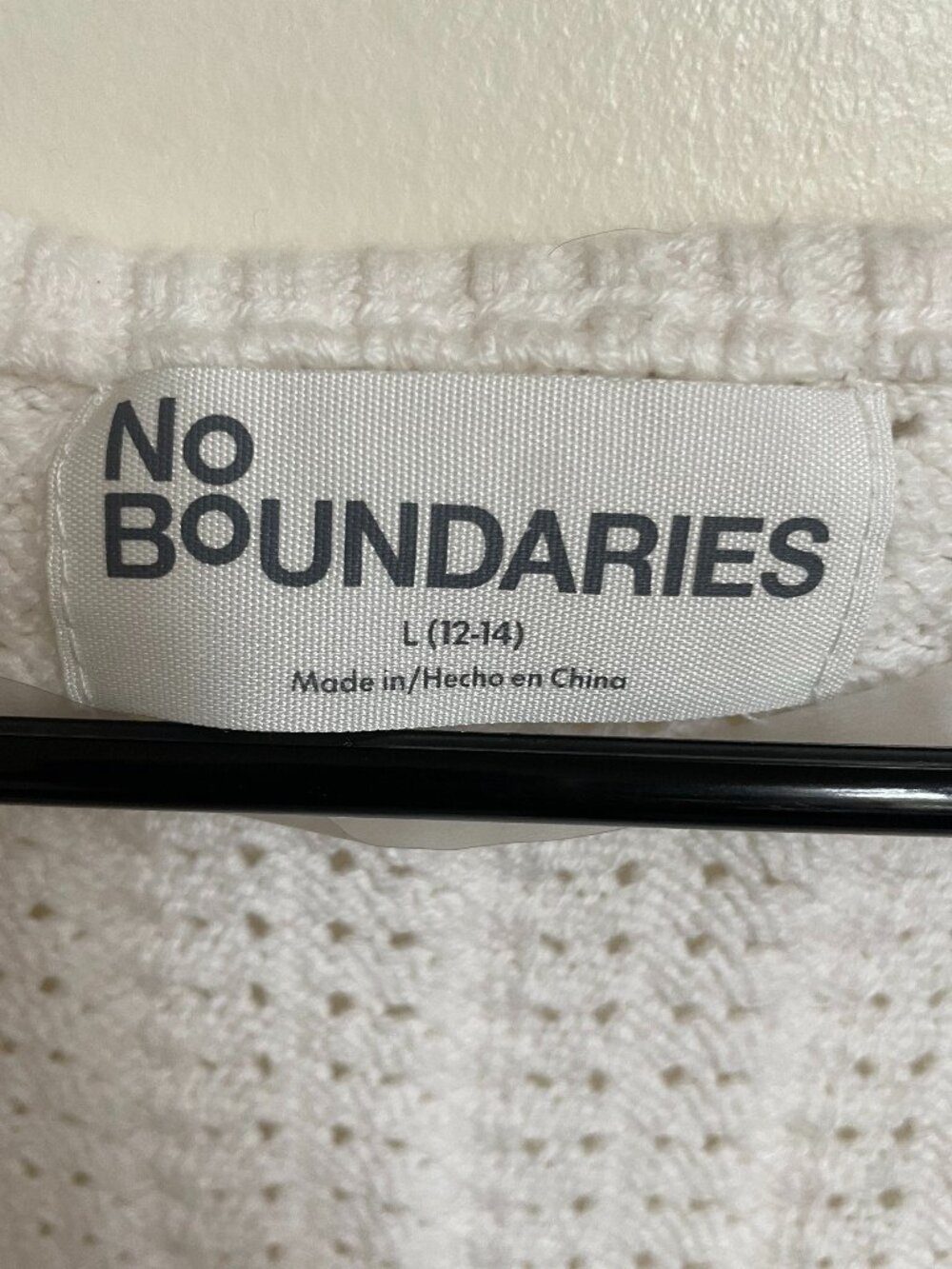 No Boundaries White Crochet Sweater Vest Cropped Cardgian Size L - Picture 4 of 4